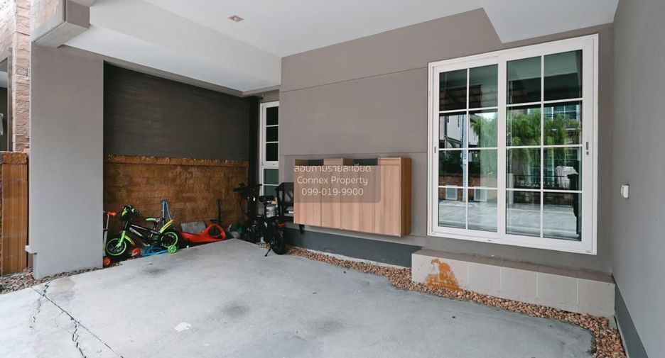 For sale 3 bedrooms house in Bang Khae, Bangkok