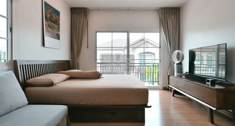For sale 3 bedrooms house in Bang Khae, Bangkok