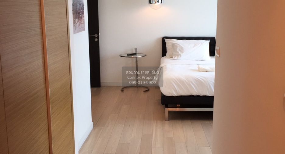 For sale 2 bedrooms condo in Watthana, Bangkok