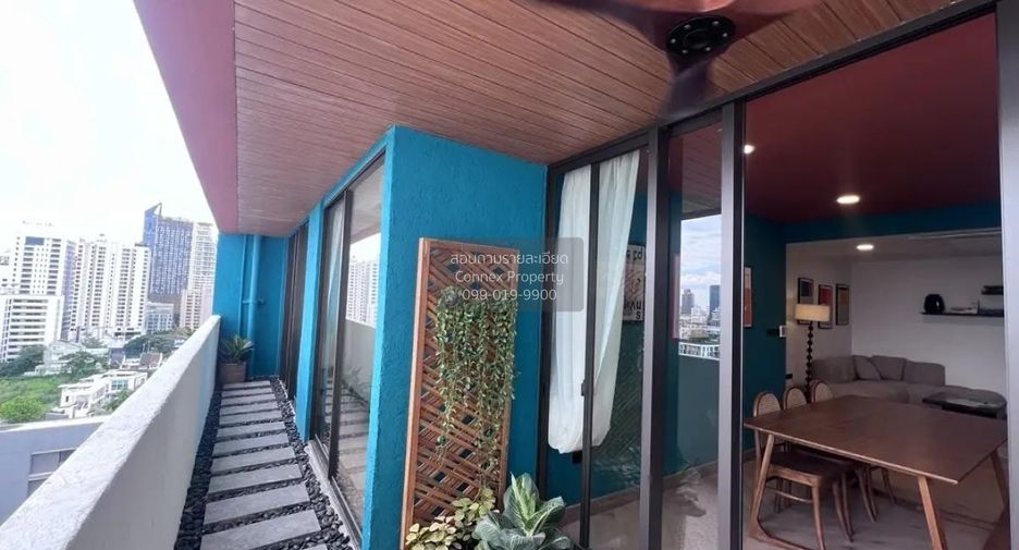 For sale 3 bedrooms condo in Watthana, Bangkok