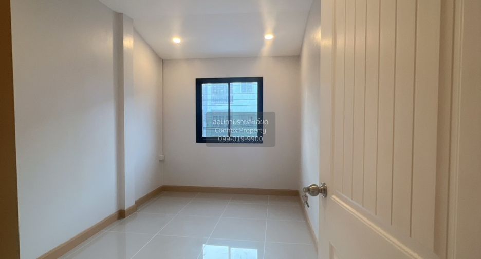 For sale 3 bedrooms townhouse in Bang Bua Thong, Nonthaburi