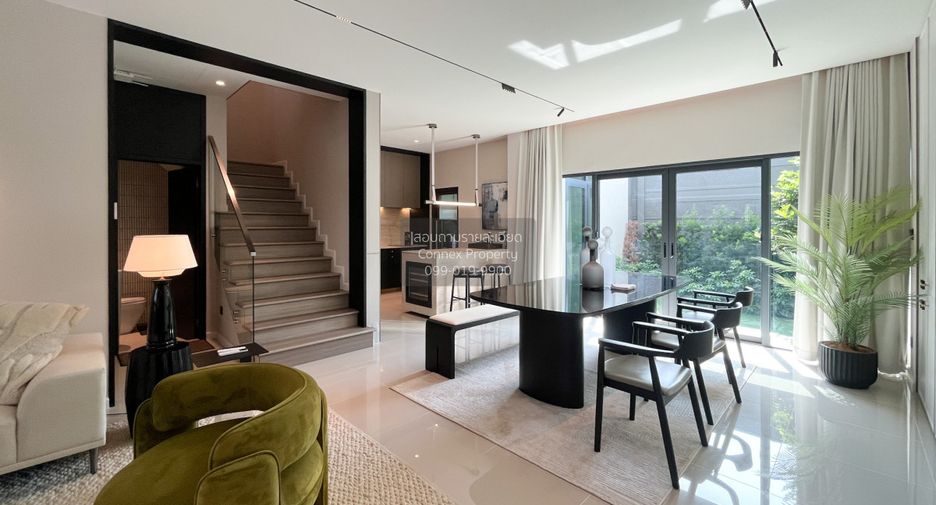 For sale 4 bedrooms house in Taling Chan, Bangkok