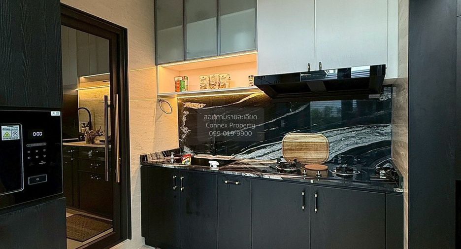 For sale 4 bedrooms house in Taling Chan, Bangkok