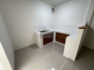 For sale 2 bedrooms townhouse in Bang Khae, Bangkok