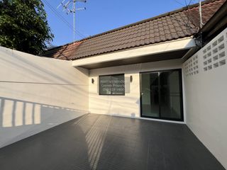 For sale 2 bedrooms townhouse in Bang Khae, Bangkok
