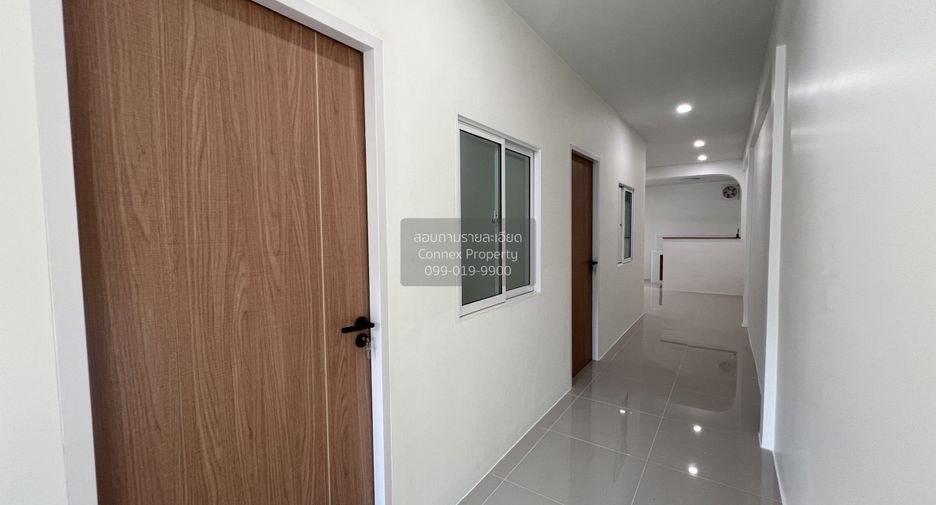 For sale 2 bedrooms townhouse in Bang Khae, Bangkok