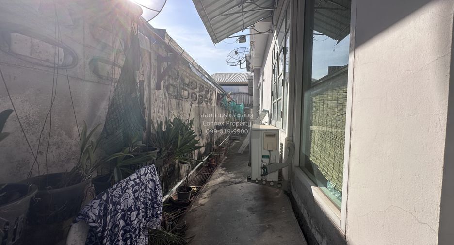 For sale 4 bedrooms house in Bang Na, Bangkok