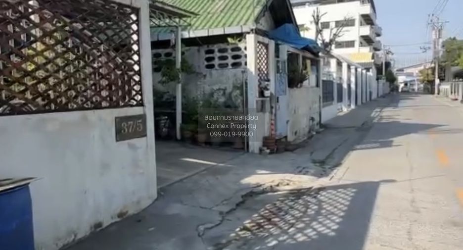 For sale 4 bedrooms house in Bang Na, Bangkok