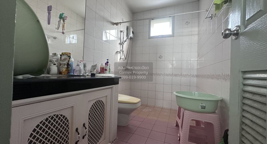 For sale 4 bedrooms house in Bang Na, Bangkok