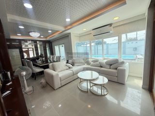出售 4 卧室 独立屋 在 Mueang Pathum Thani, Pathum Thani