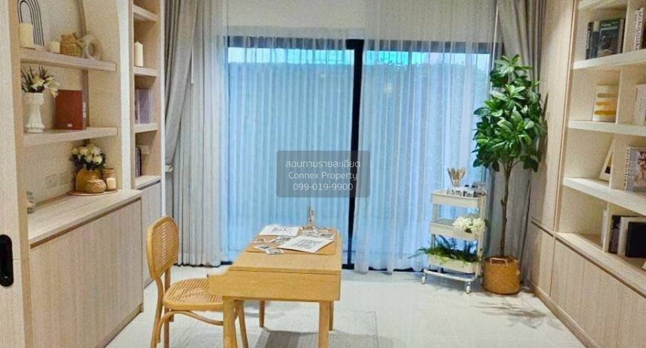 For sale 3 bedrooms townhouse in Lat Krabang, Bangkok