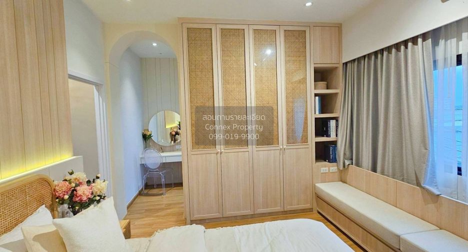 For sale 3 bedrooms townhouse in Lat Krabang, Bangkok
