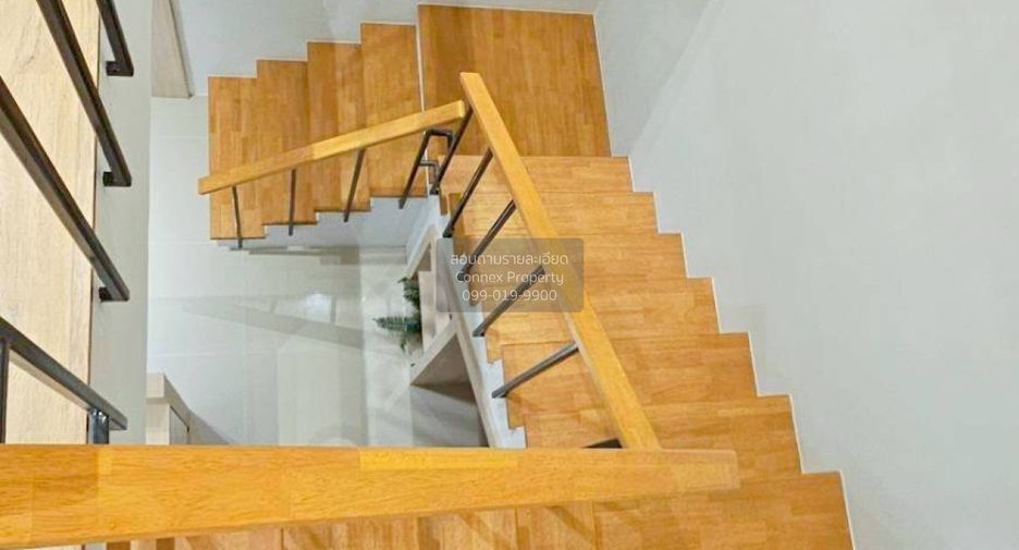For sale 3 bedrooms townhouse in Lat Krabang, Bangkok