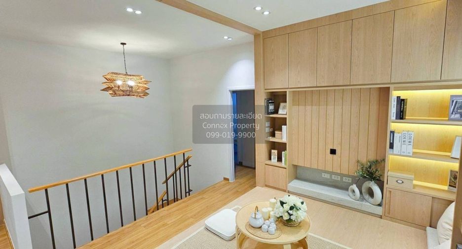 For sale 3 bedrooms townhouse in Lat Krabang, Bangkok