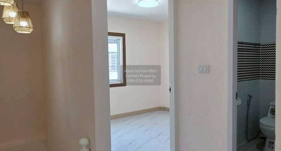 À vendre 2 chambres maison de ville à Bang Bua Thong, Nonthaburi