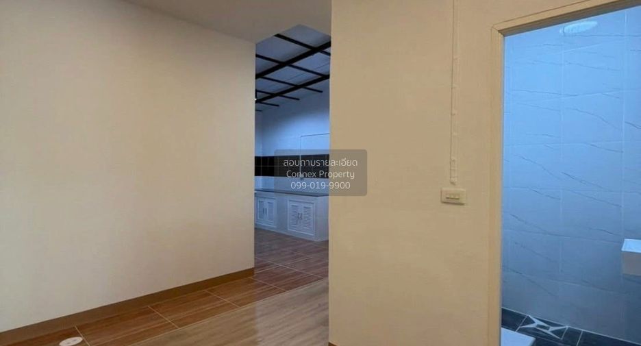 For sale 3 bedrooms townhouse in Nong Khaem, Bangkok