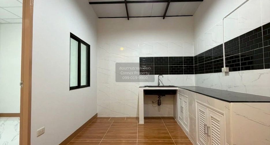 For sale 3 bedrooms townhouse in Nong Khaem, Bangkok