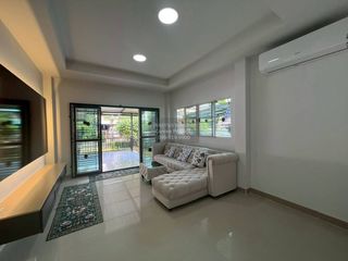 For sale 4 bedrooms house in Lam Luk Ka, Pathum Thani