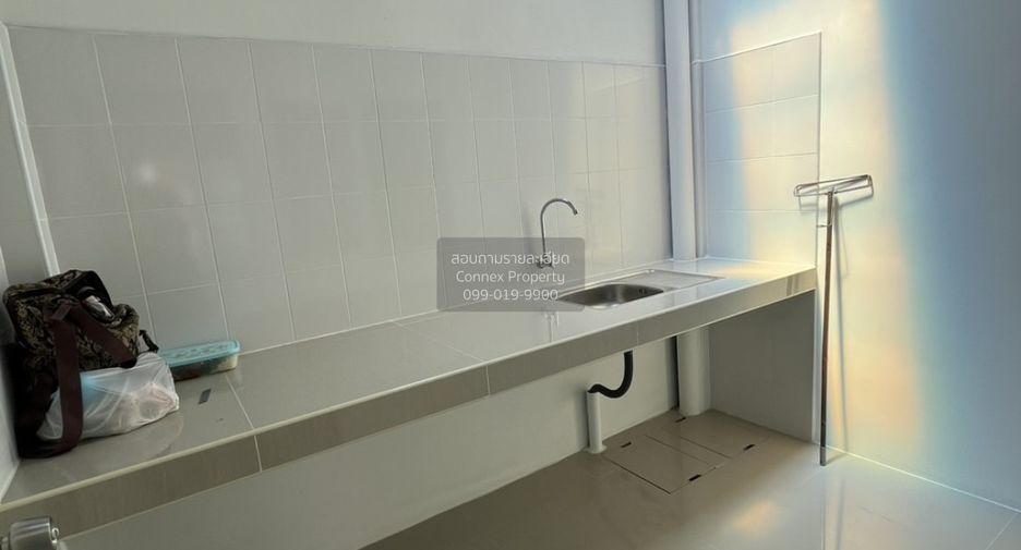 Продажа 3 спальни таунхаус в Mueang Samut Prakan, Самутпракан