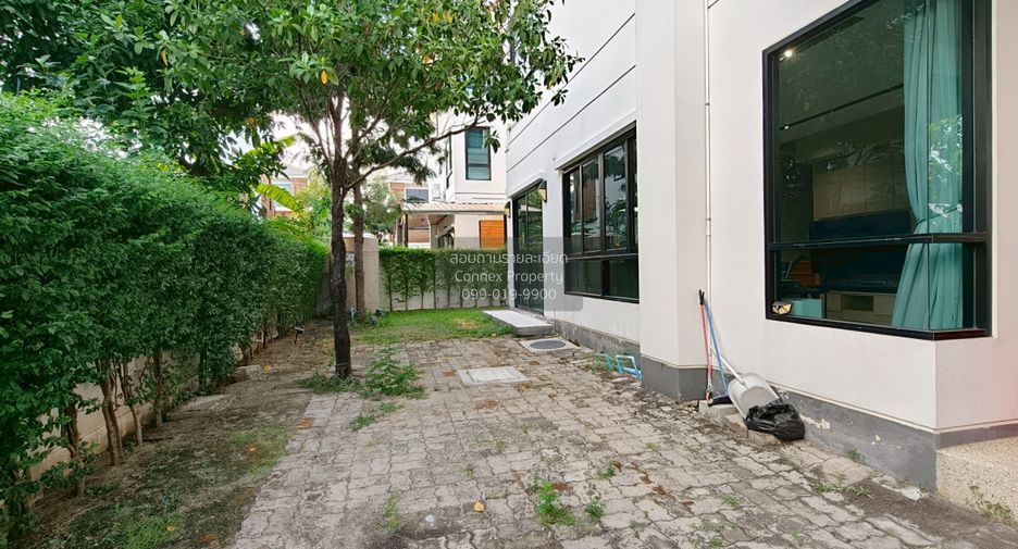 For sale 4 bedrooms house in Bang Kapi, Bangkok