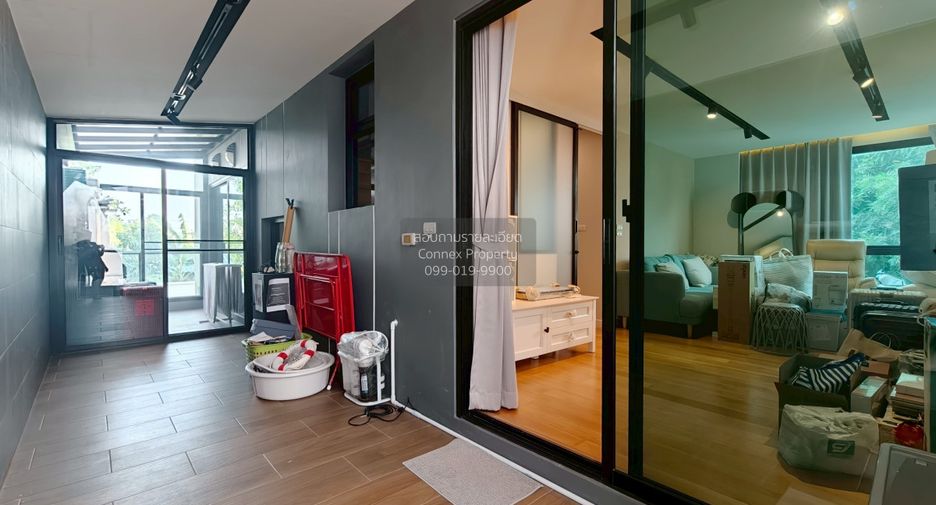 For sale 4 bedrooms house in Bang Kapi, Bangkok