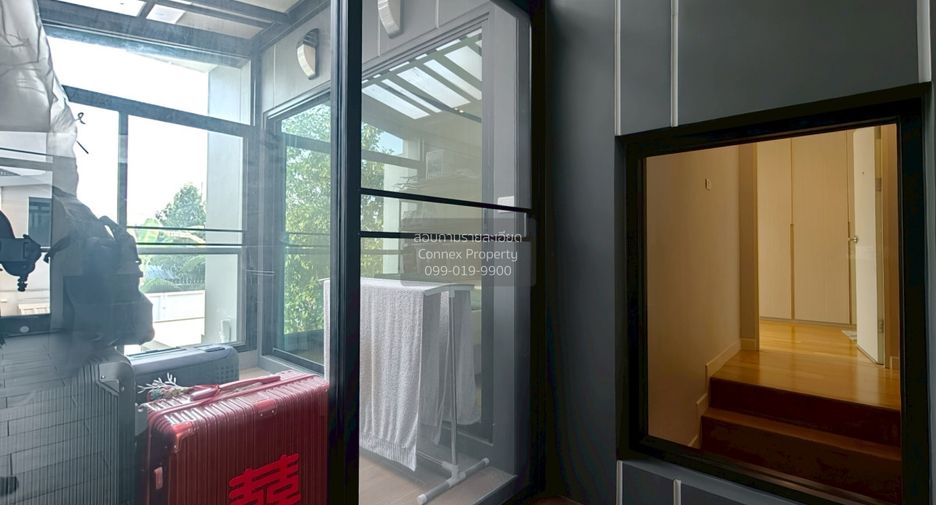 For sale 4 bedrooms house in Bang Kapi, Bangkok