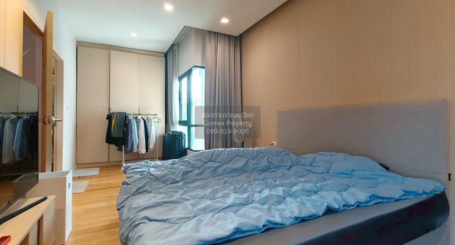 For sale 4 bedrooms house in Bang Kapi, Bangkok