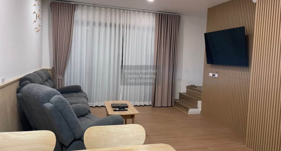 Reihenhaus zum Kauf mit 3 Zimmer in Saphan Sung, Bangkok