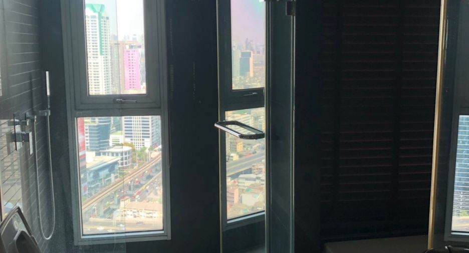 Condo en alquiler y en venta de 2 habitaciones en Sathon, Bangkok