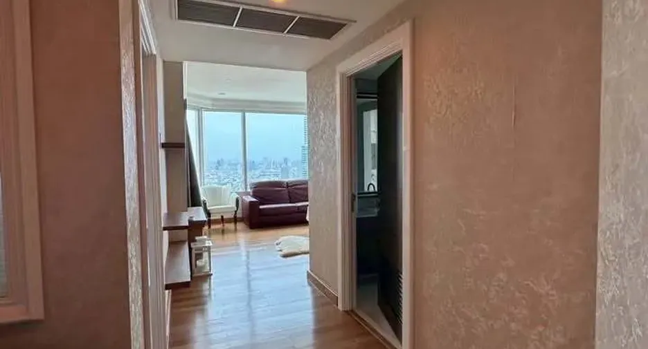 For rent 4 bedrooms condo in Bang Kho Laem, Bangkok
