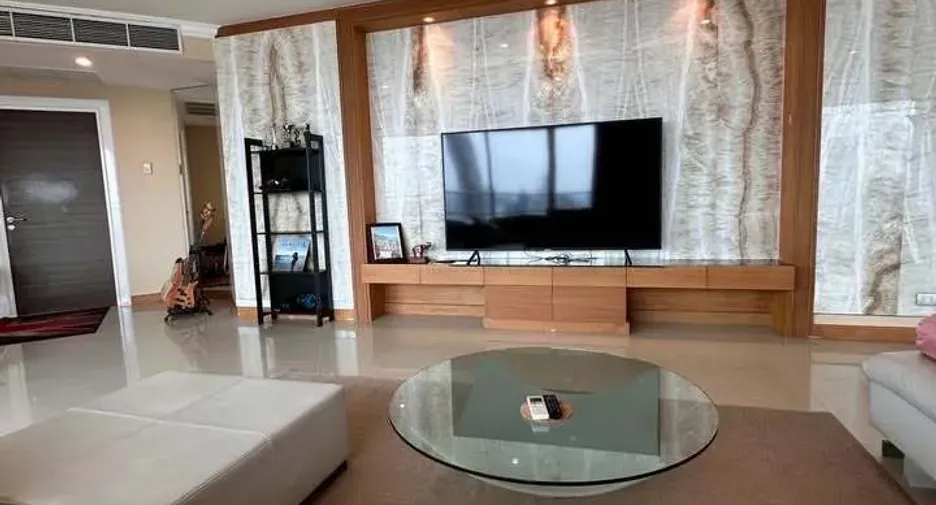 For rent 4 bedrooms condo in Bang Kho Laem, Bangkok