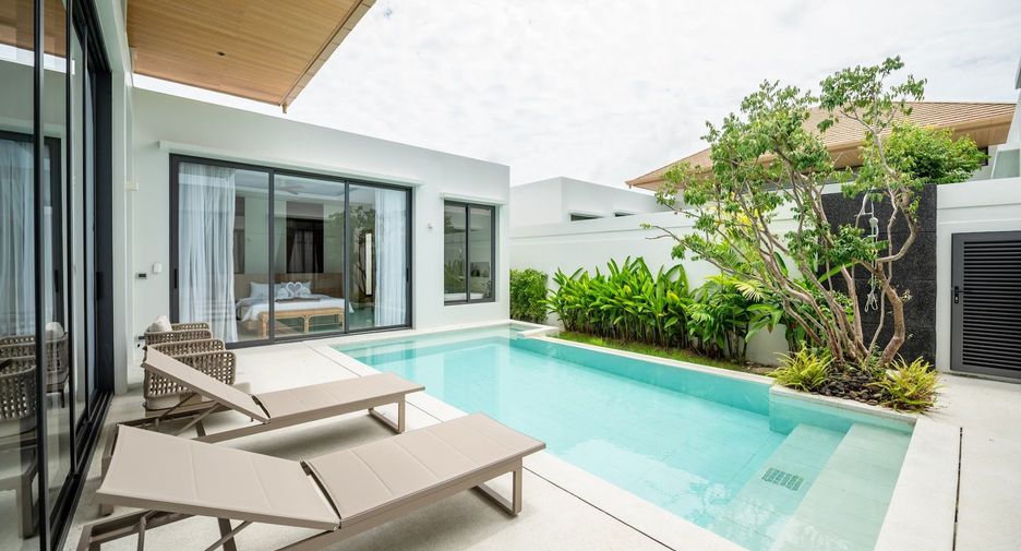 For rent 4 bedrooms villa in Mueang Phuket, Phuket