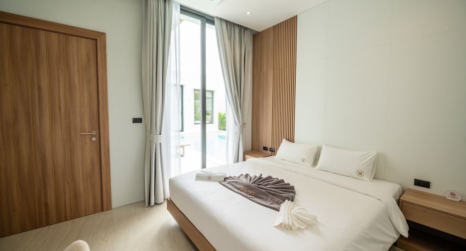 For rent 4 bedrooms villa in Mueang Phuket, Phuket