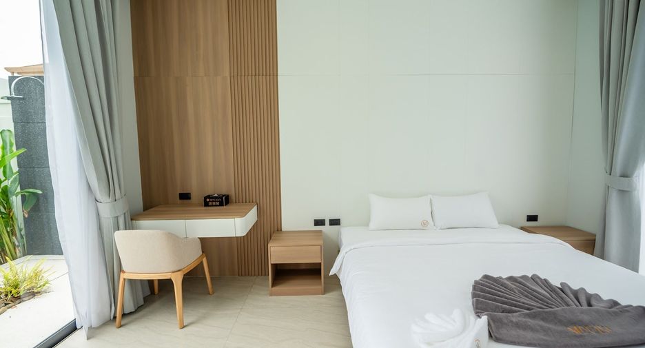 For rent 4 bedrooms villa in Mueang Phuket, Phuket