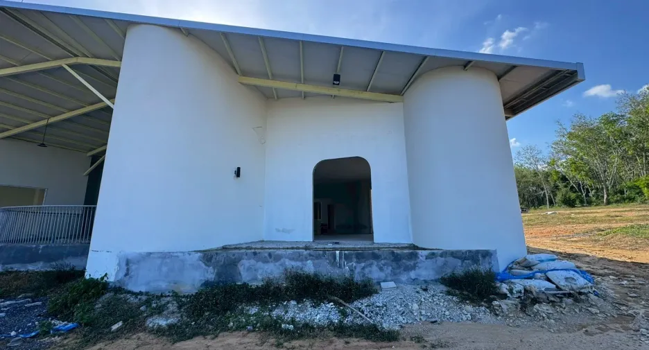 For rent 3 bedrooms retail Space in Thalang, Phuket