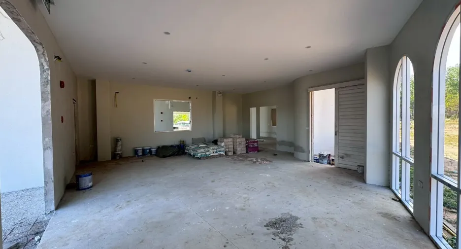 For rent 3 bedrooms retail Space in Thalang, Phuket