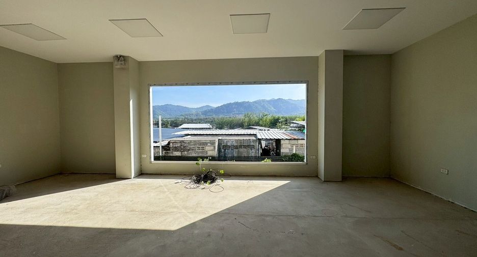 For rent 3 bedrooms retail Space in Thalang, Phuket