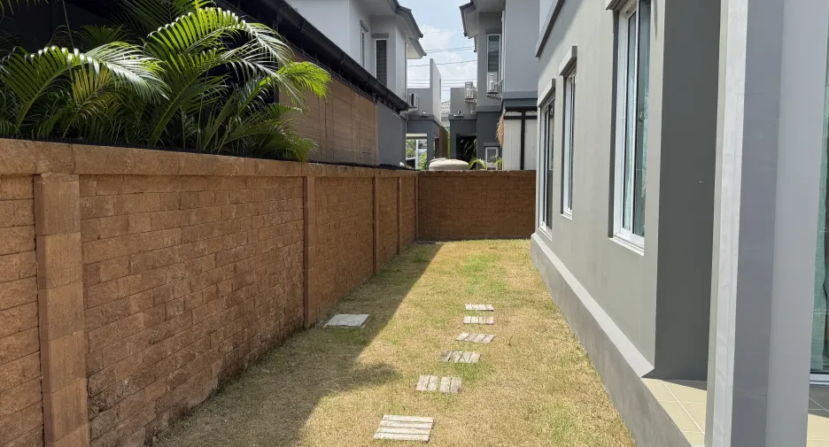 Casa en venta y en alquiler de 3 habitaciones en Thalang, Phuket
