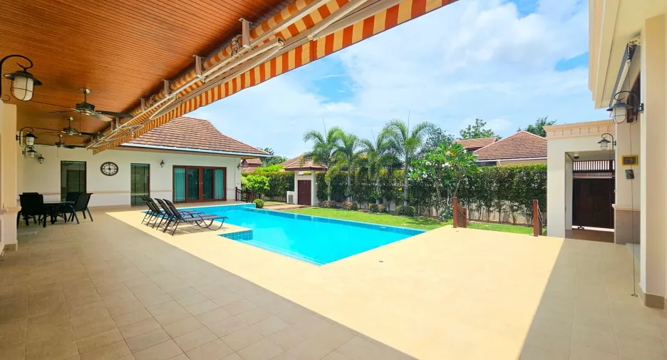 For sale 4 bedrooms villa in Hua Hin, Prachuap Khiri Khan