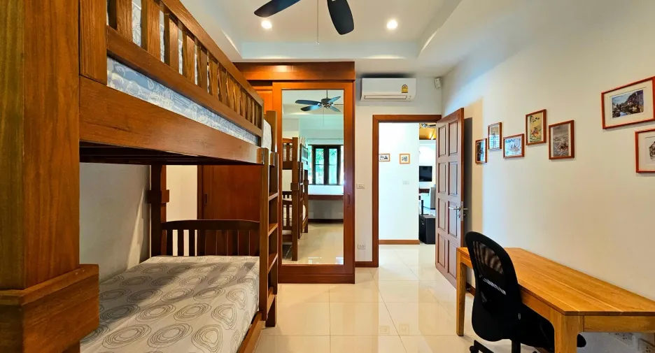 For sale 4 bedrooms villa in Hua Hin, Prachuap Khiri Khan