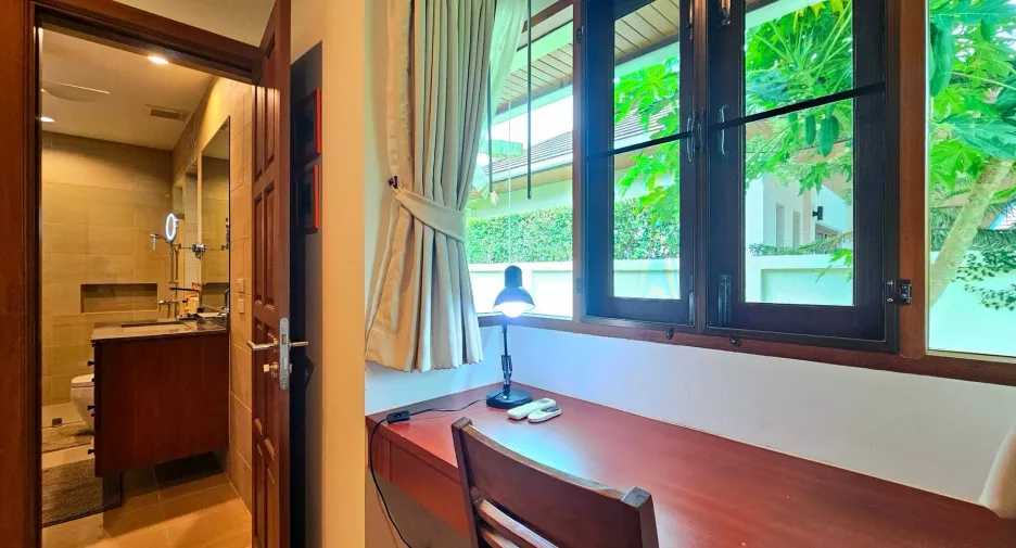 For sale 4 bedrooms villa in Hua Hin, Prachuap Khiri Khan