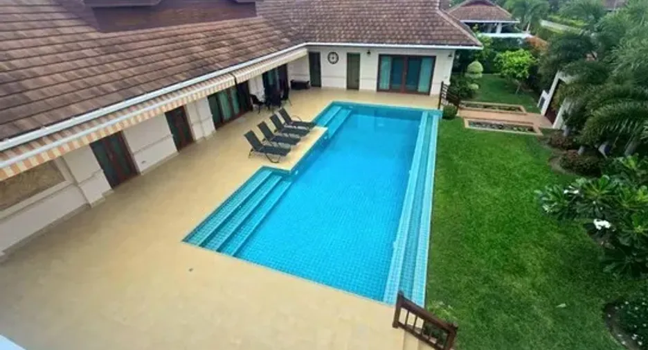 For sale 4 bedrooms villa in Hua Hin, Prachuap Khiri Khan