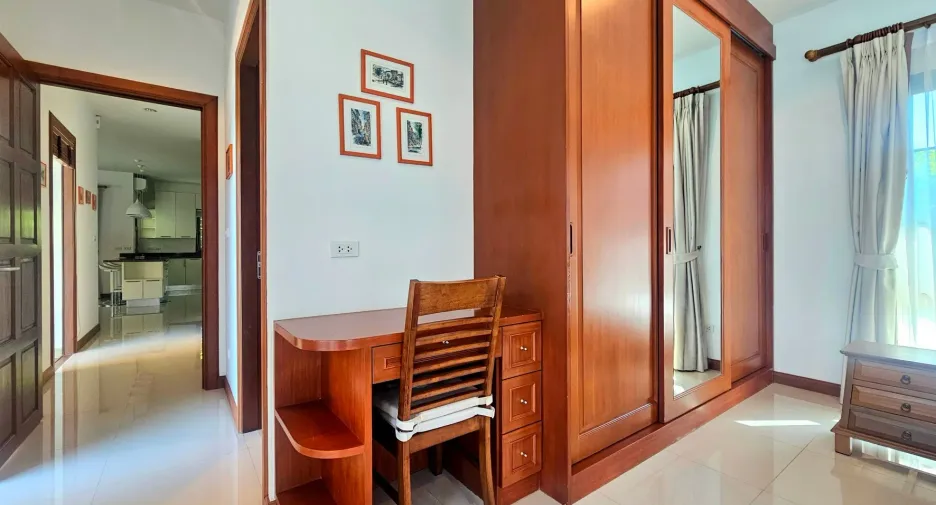 For sale 4 bedrooms villa in Hua Hin, Prachuap Khiri Khan