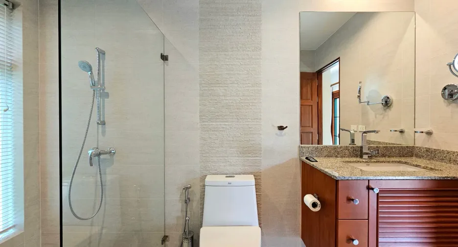 For sale 4 bedrooms villa in Hua Hin, Prachuap Khiri Khan