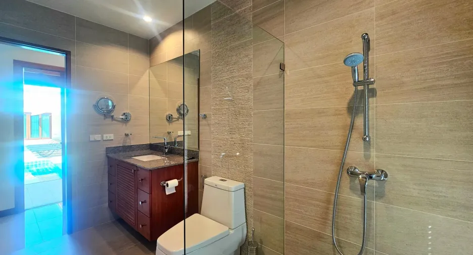 For sale 4 bedrooms villa in Hua Hin, Prachuap Khiri Khan