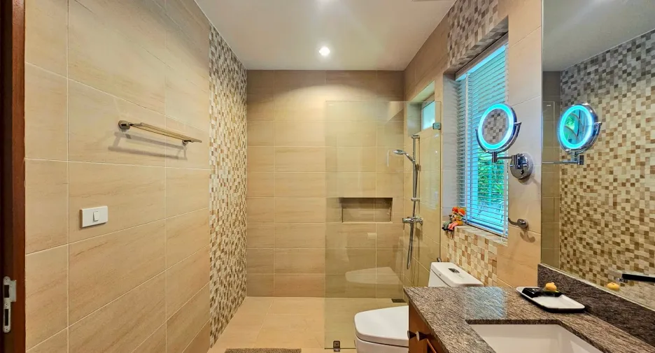 For sale 4 bedrooms villa in Hua Hin, Prachuap Khiri Khan