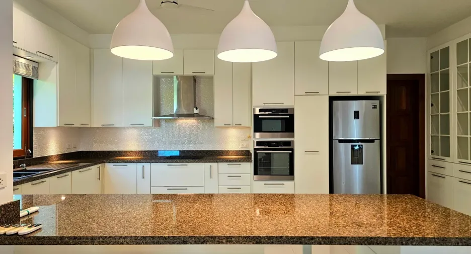 For sale 4 bedrooms villa in Hua Hin, Prachuap Khiri Khan