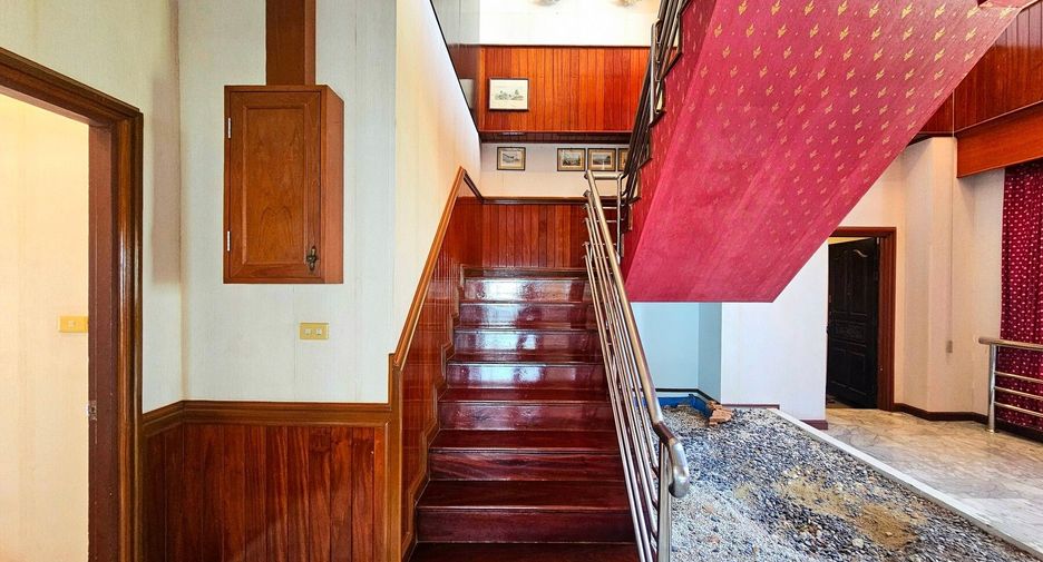 For sale 4 bedrooms condo in Cha Am, Phetchaburi