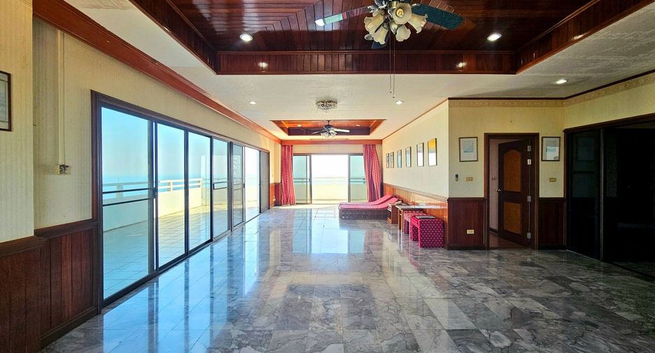 For sale 4 bedrooms condo in Cha Am, Phetchaburi