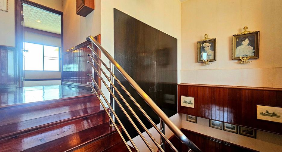 For sale 4 bedrooms condo in Cha Am, Phetchaburi